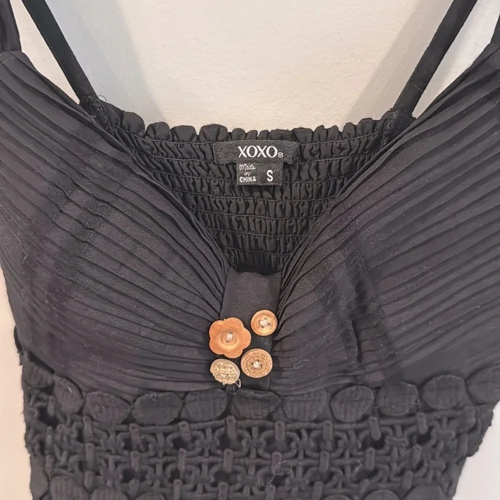 XOXO | Black Sleeveless Top w/ Lace, Bow & Wood Flower Button Detail - Picture 3 of 12
